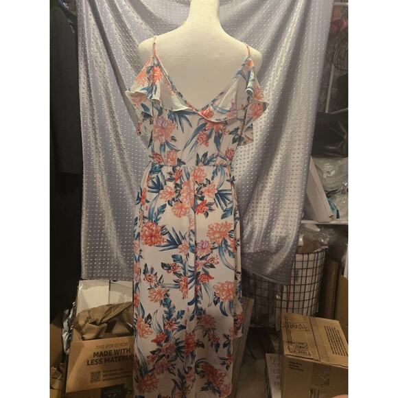 Floral Sun Dress- Off the shoulder - Picture 4 of 5